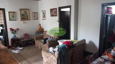 Casa en Ramirás con Finca de 2674m2 para Reformar