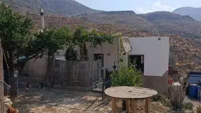 Casa en venta en Alhama de Almería