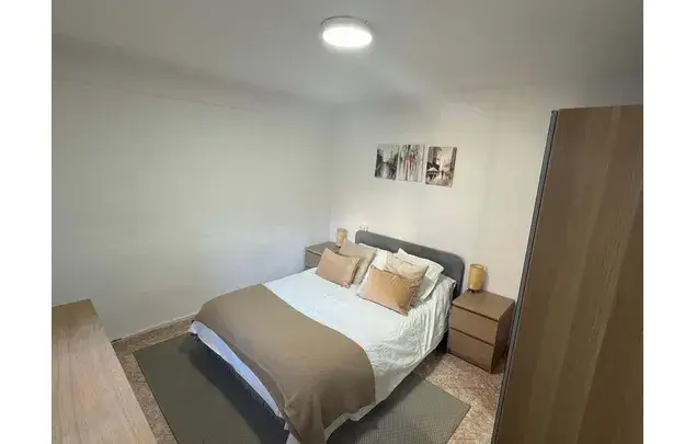 Rent a room of 85 m² in Málaga