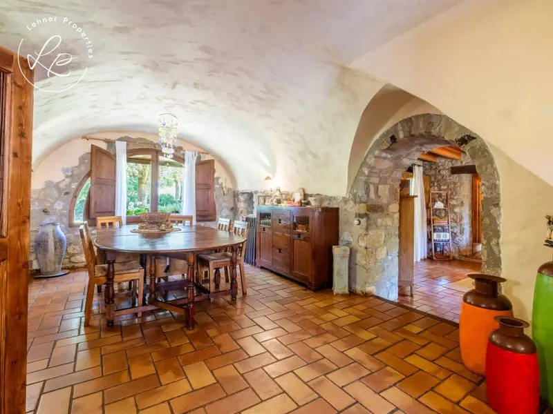 Finca Rustica en Venta Besalu Girona