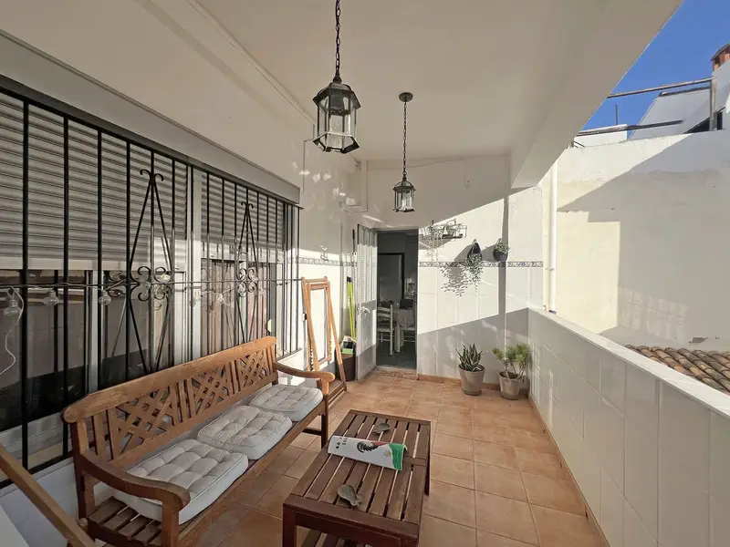 Casa en venta en Aldaia 375m2 garaje 5 habitaciones 2 baños