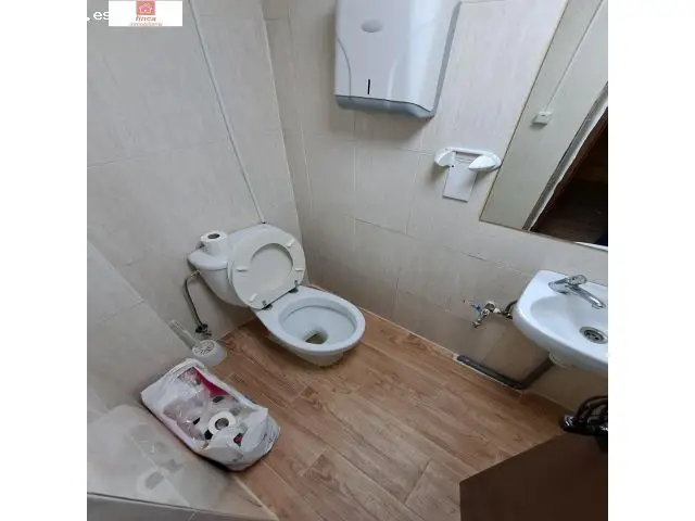 Alquiler Local Reformado Montijo Zona Colon 80m2