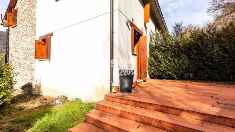 Adosado en Venta en Villanúa Pirineo Aragonés