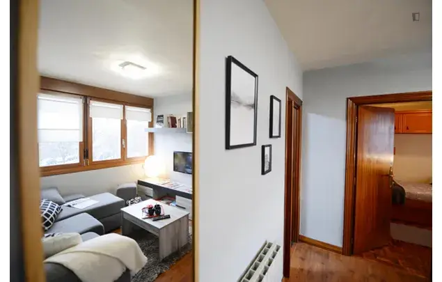 Apartamento 3 Dormitorios Bilbao 55m2 Alquiler 3-24 Meses