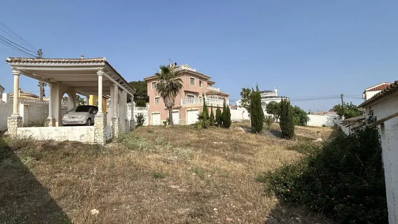 Villa Independiente 5 Dormitorios Ciudad Quesada