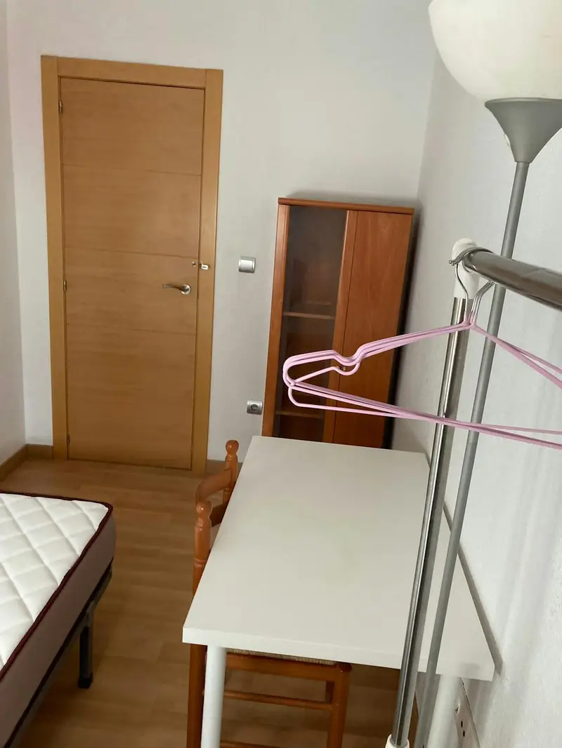 Habitacion Alquiler Burjassot Valencia Estudiante Profesional