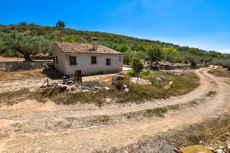 Finca Rustica con Casa de Campo en Tortosa