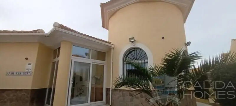 Villa en Venta Partaloa Almeria 3 Dormitorios Piscina Privada