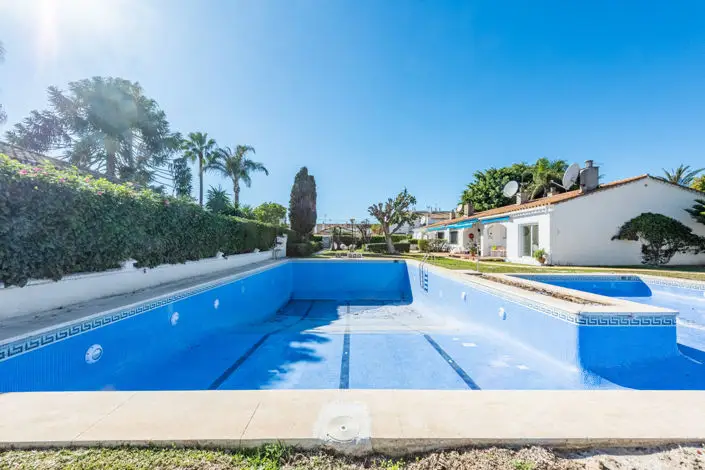 Apartamento en Cortijo Blanco 2 Dormitorios Cerca de la Playa