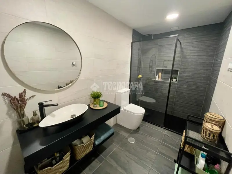 Casa Adosada en Illescas 194m² con Jardín y Piscina
