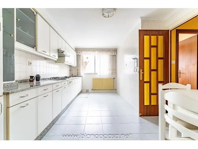 Piso 128m2 Gran Via Carballo 4 Dormitorios