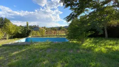 Casa Adosada en Tomiño con Piscina y 6 Dormitorios