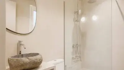 Piso en Venta en Urbanizacion con Jardin y Piscina