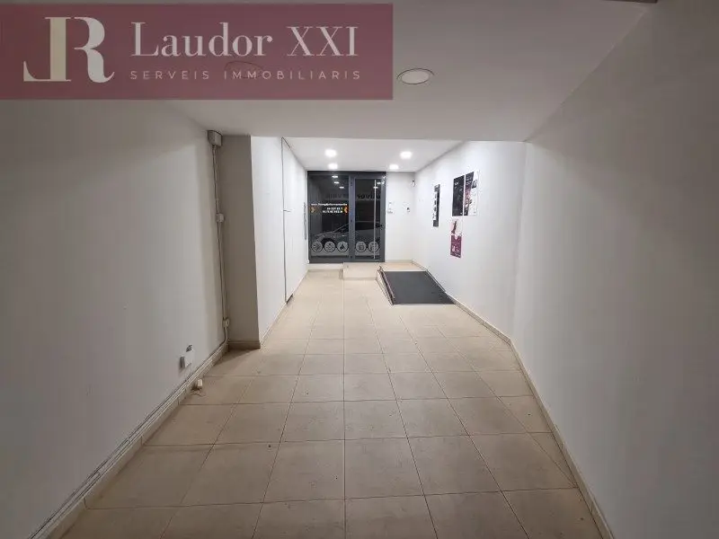 Venta Local Comercial Sant Marti de Centelles 109m2 Ref 1119