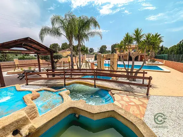 Casa reformada con dos viviendas en Molina de Segura