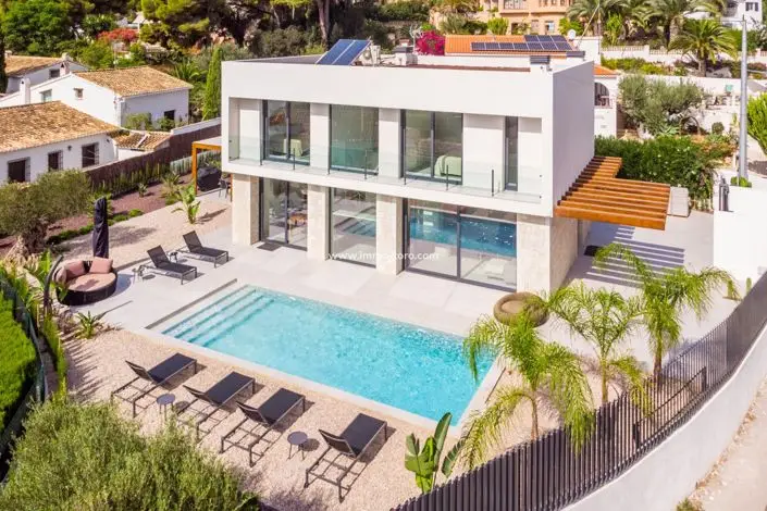 Villa de Lujo 4 Dormitorios en Benissa Cerca de la Playa