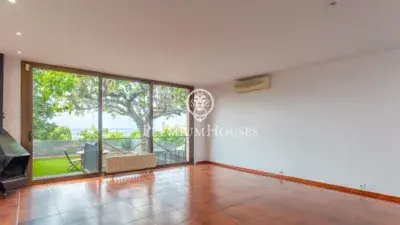 Casa en Alquiler Cabrils Maresme 3 Plantas Jardin Piscina