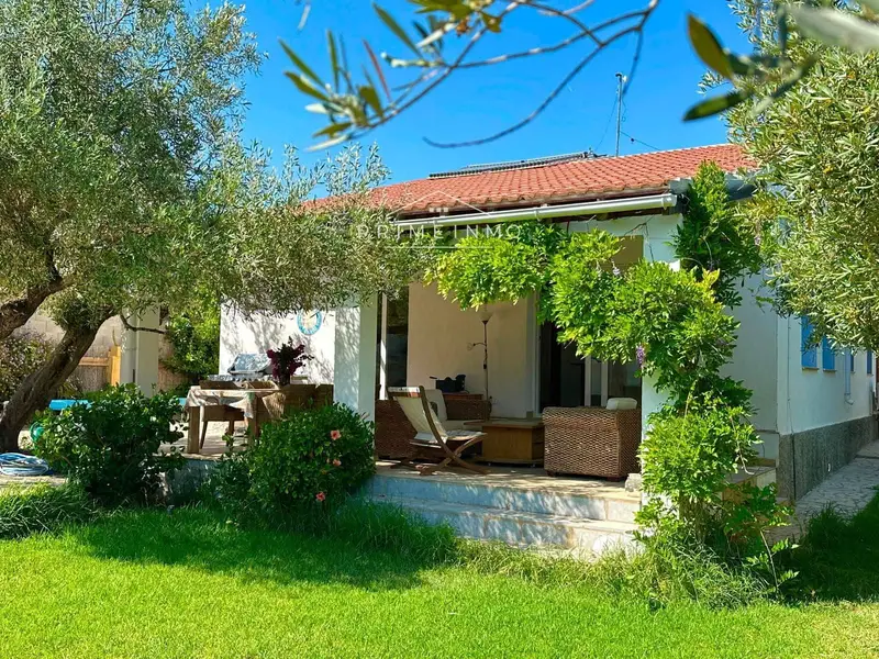 Chalet con Jardin y Piscina en Tres Calas Ametlla de Mar