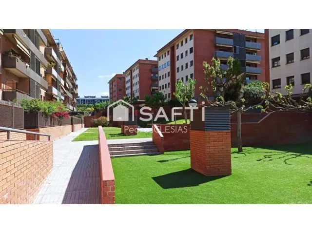 Bajos Premium en Mas Lluí con Jardín y Piscina