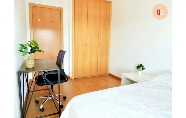 Alquiler Habitaci
ón 120m
² Castell
ón Estudiantes Trabajadores