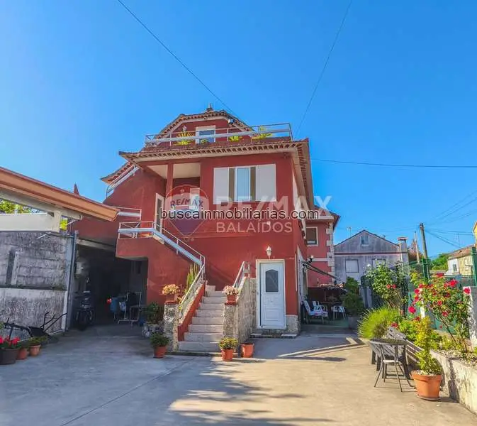 Casa Independiente en Vigo Valladares 5 Dormitorios 3 Baños Jardin