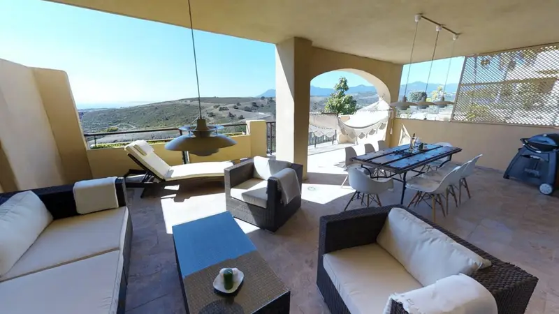 Apartamento 2 Dormitorios Alquiler Benahavis