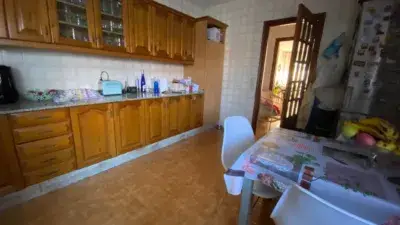 Piso en Venta Cuntis 4 Dormitorios 120m2