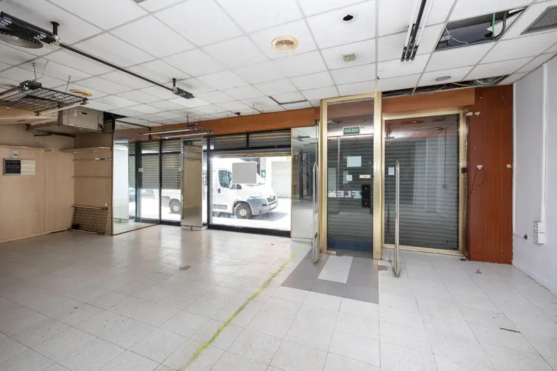 Venta Local Comercial 215m2 Pajaritos Centro Granada