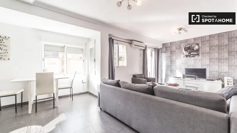 Apartamento 2 Dormitorios Nazaret Valencia