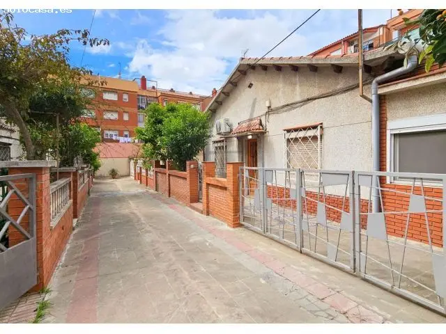 Casa en Gavarra Cornellà 4 habitaciones 2 terrazas Reforma