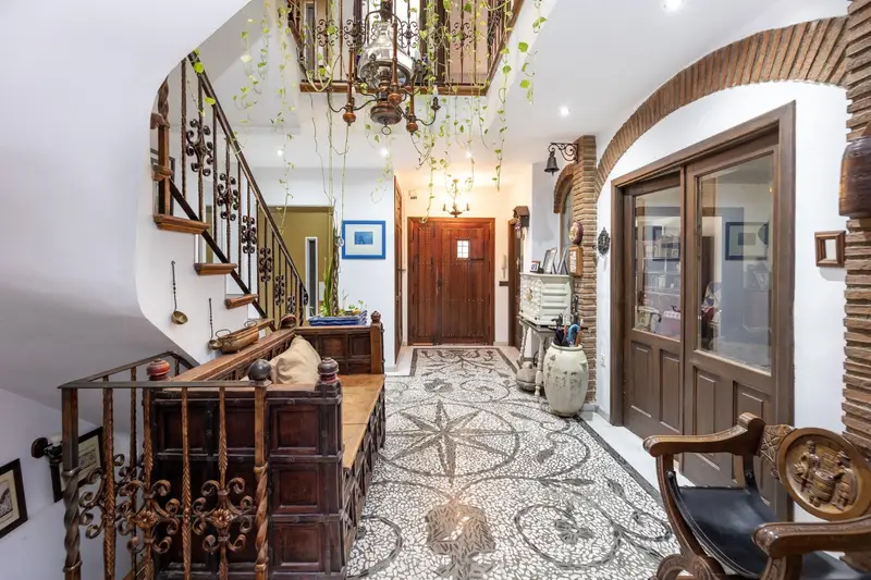 Venta Casa con Patio en Centro Peligros