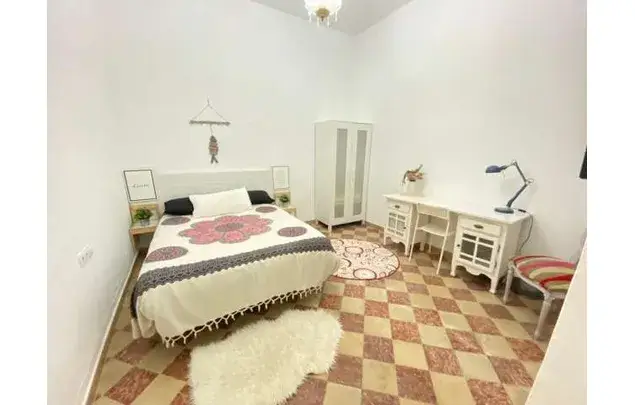 Alquiler de Habitaciones en Málaga - Piso de 4 Dormitorios