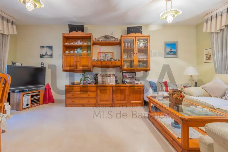 Venta Adosado 4 habitaciones Ciudad Jardin Badajoz