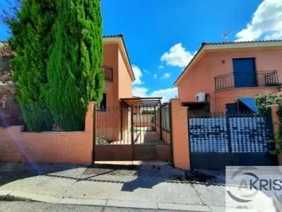 Casa Adosada en Maqueda 85m2 3 Habitaciones 2 Baños