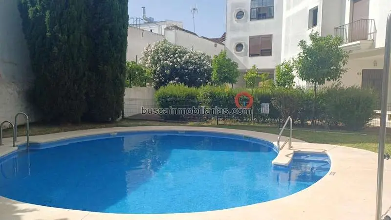 Piso en venta Jerez de la Frontera: 2 dormitorios, garaje y piscina