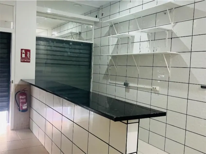 Local Comercial en Venta Palma de Mallorca 59m2 2 Baños Terraza