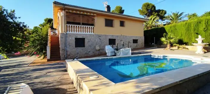 Villa 5 Dormitorios Benillup Venta