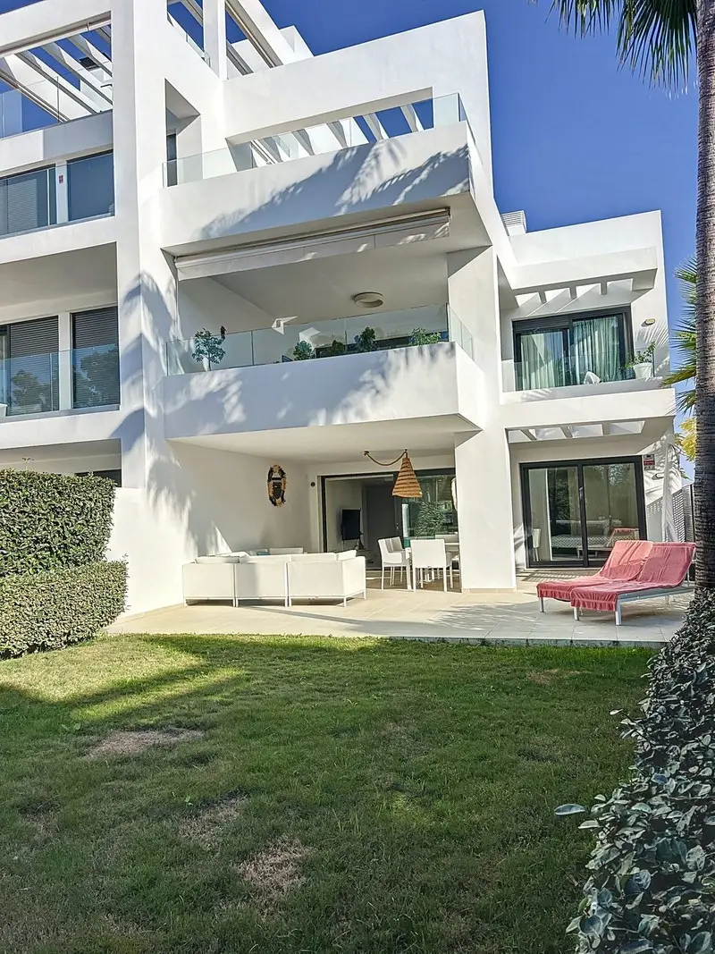 Apartamento Planta Baja Atalaya: Espacioso Luminoso Gran Terraza Jardin
