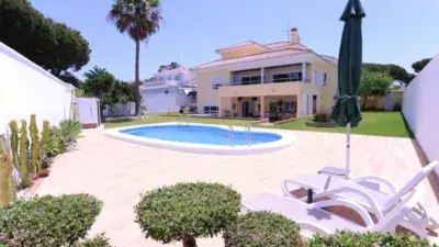 Chalet en Alquiler Parcelas del Golf Lujo Piscina Privada Grupo Grande
