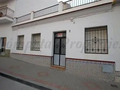 Casa antigua en ruinas en Torrox para reformar