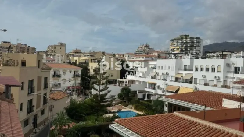Casa en venta en La Carihuela - los Nidos