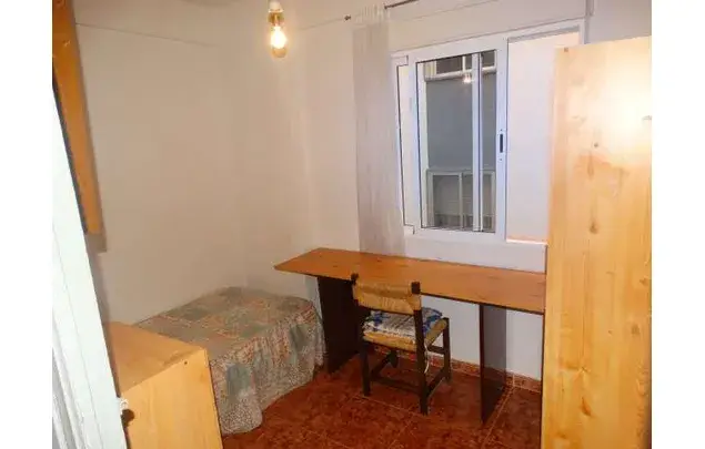 Alquiler habitaci
ón 80m
² Granada