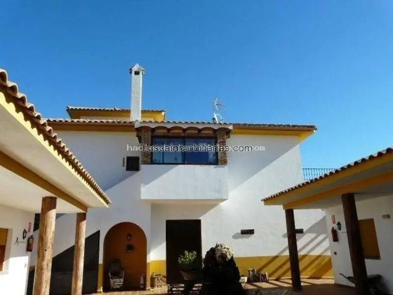 Casas Rurales en Jaén con Piscina y Zonas Verdes