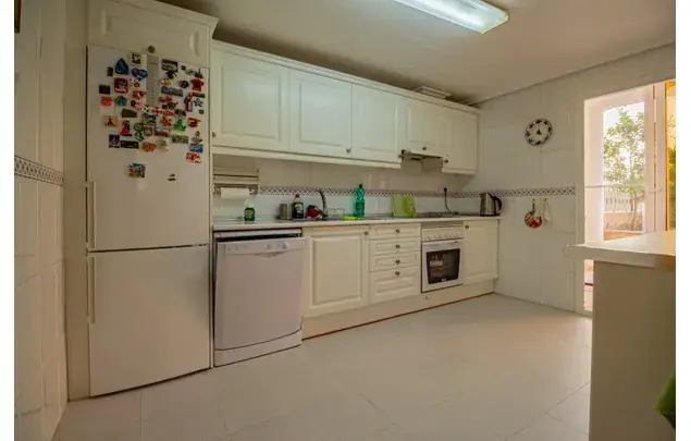 Alquiler Apartamento 4 Dormitorios 242m2 l'Alfàs del Pi