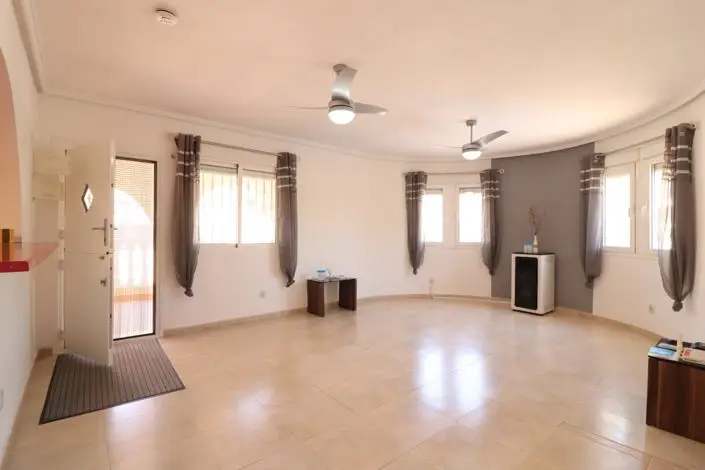 Villa 5 Dormitorios Atalaya Park Cerca Quesada Piscina Privada