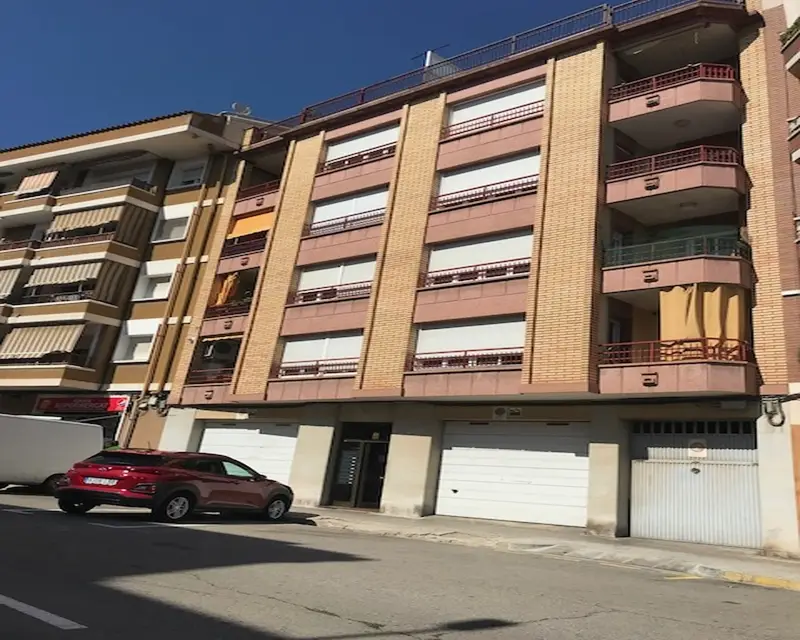 Piso 137m2 4 habitaciones 2 baños Manresa