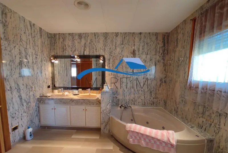 Casa de Lujo en Venta Hostalric Girona 602m2