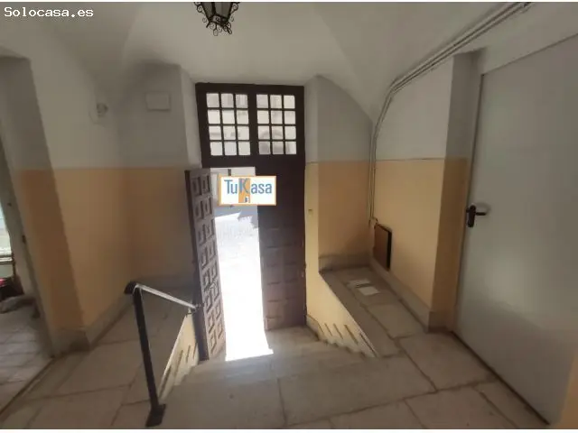 Local Comercial 322m2 Frente Ayuntamiento Caceres