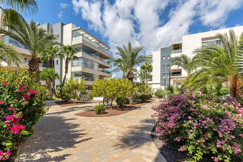 Apartamento en Venta Villamartin 2 Dormitorios 2 Baños Cerca de la Playa