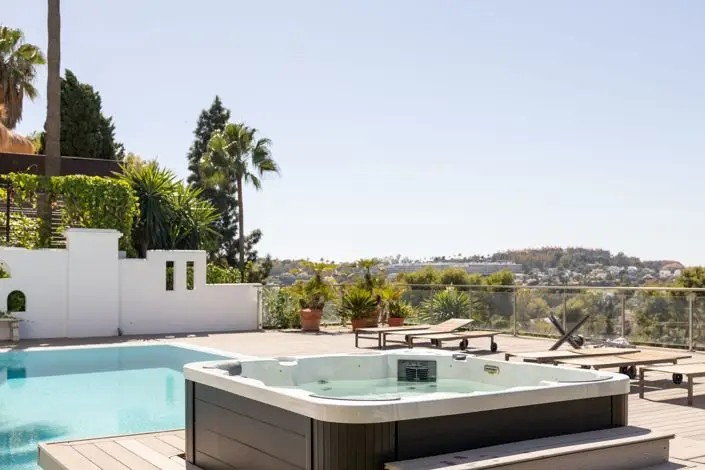 Villa de Lujo 6 Dormitorios en Aloha Nueva Andalucía